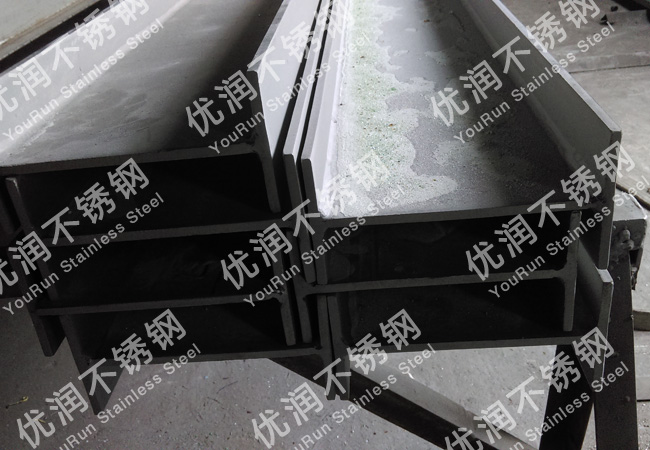 P䓹